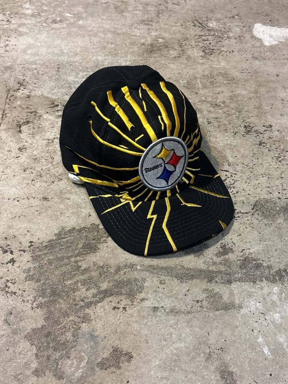 Starter Pittsburgh Steelers Shockwave Snapback Hat Black